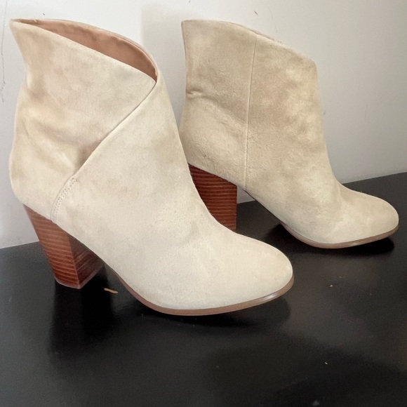 NWOT JOE’S  Suede Ankle Boots - Picture 12 of 15